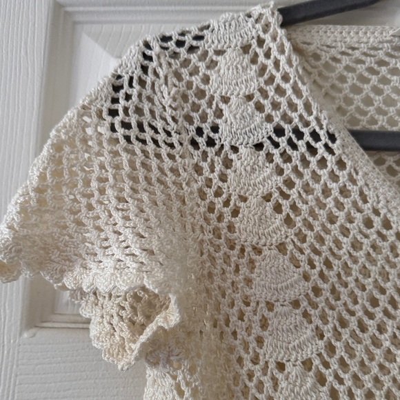 Women's Garden Park Open-Knit Crotchet Top - Picture 4 of 7